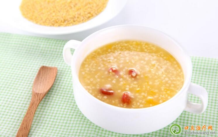 ����С�������ڳ��ڳ�